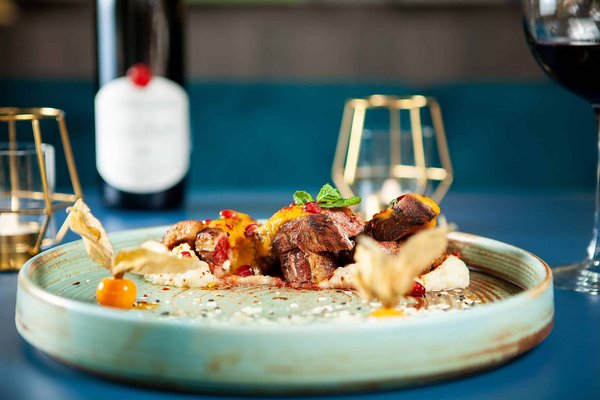 How to Create a Gourmet Vegan Feast That Delights All Senses?